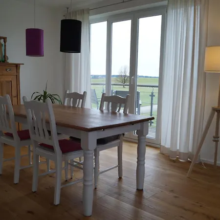 Apartment Unterm Dach Mit Alpenblick *